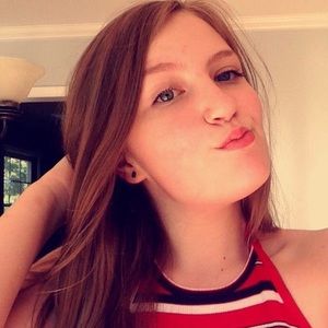 Meet your Posher, Alissa